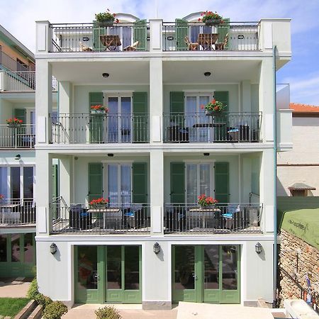 Residenza Marina Lägenhet Riva Ligure Exteriör bild